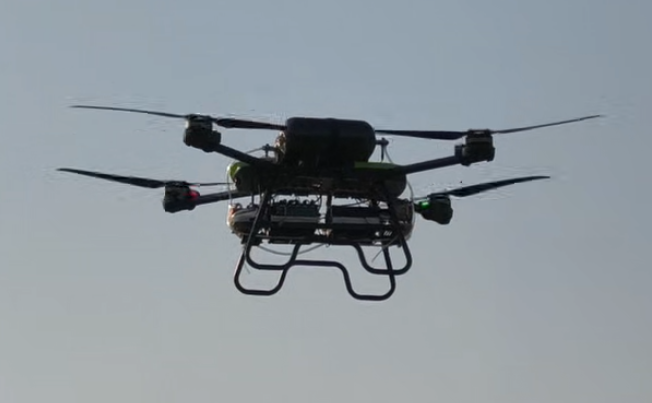 棍子鱼电气自主研制阴极闭式空冷燃料电池用于百公斤级氢能无人机成功飞行，，为低空经济注入绿色强 “芯” 动力